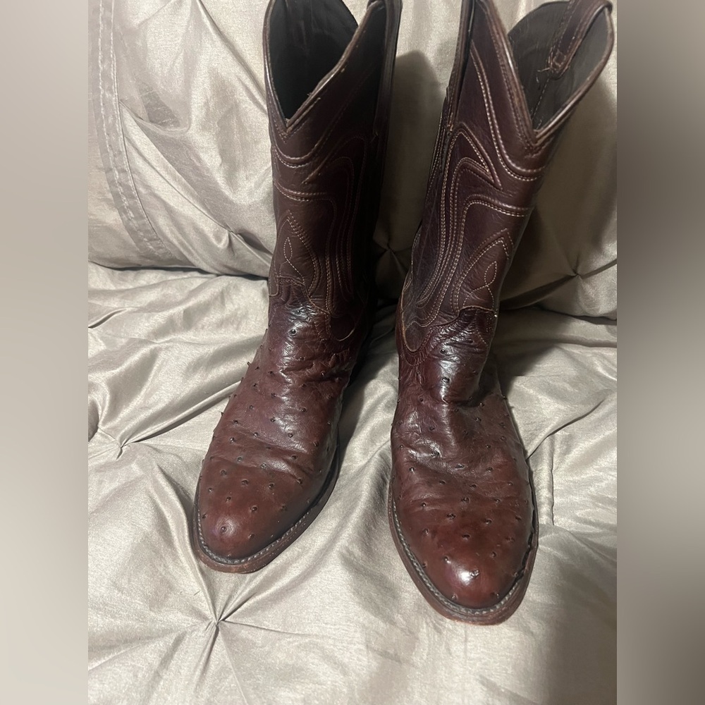 Tecovas Mens 10.5 D Boots "The Wade" -Genuine Vamp leather Ostrich-Dark Brown